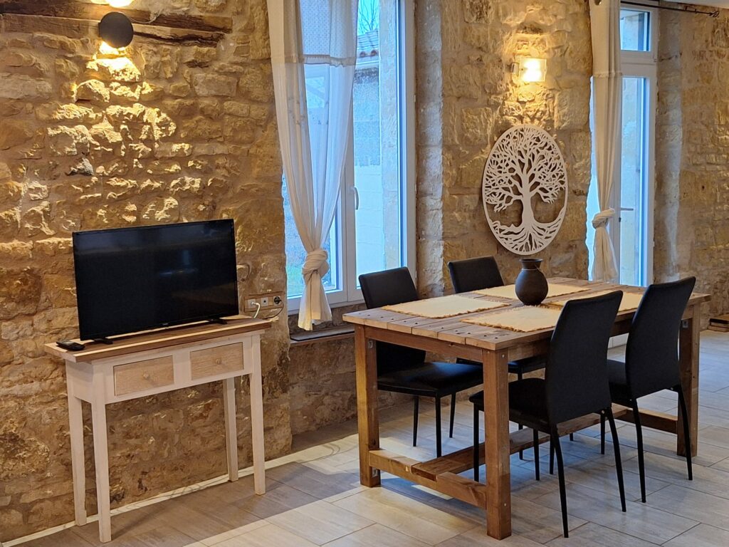 whatsapp image 2026 03 09 at 18.19.45